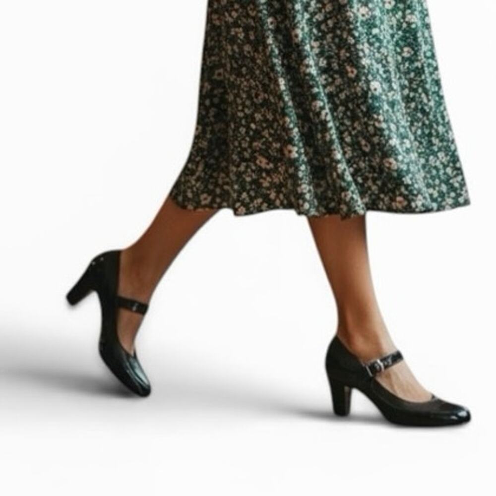Sofft Orion Patent Leather Mary Jane Heels Womens Comfort Dress Shoes 1047140 6M